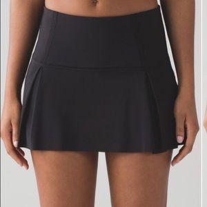 Lululemon Lost In Pace skirt with built in shorts Black size 6
